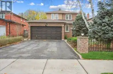 560 Marlatt Drive Oakville (1015 - RO River Oaks) Ontario L6H5X3