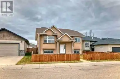 312 Jenner Crescent Red Deer Alberta T4P0B3