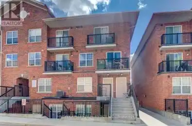 25 Strangford Lane Unit# 302 Toronto (Clairlea-Birchmount) Ontario M1L