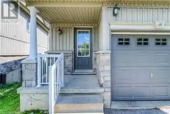 20 DAVID BERGEY Drive Unit# C17, Kitchener, Ontario N2G3W7, 3 Bedrooms Bedrooms, ,2 BathroomsBathrooms,All Houses,For Rent,DAVID BERGEY,40678918