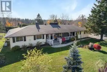 4225 SCOTCH Line, Tay Valley, Ontario K7H3C5, 4 Bedrooms Bedrooms, ,3 BathroomsBathrooms,All Houses,For Sale,Pike Lake,SCOTCH,X10419436