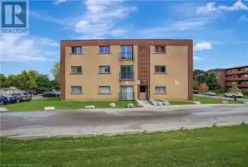 76 BRYBECK Crescent Unit# 104, Kitchener, Ontario N2M2C6, 3 Bedrooms Bedrooms, ,1 BathroomBathrooms,Condo,For Rent,BRYBECK,40678799