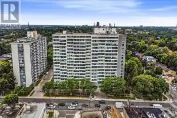 3000 Bathurst Street Unit# 1401, Toronto (Englemount-Lawrence), Ontario M6B3B4, 3 Bedrooms Bedrooms, ,2 BathroomsBathrooms,Condo,For Sale,Bathurst,C10430198