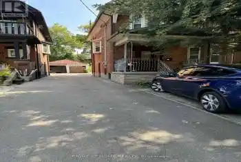 415 Parkside Drive, Toronto (High Park-Swansea), Ontario M6R2Z7, 2 Bedrooms Bedrooms, ,1 BathroomBathrooms,All Houses,For Rent,Parkside,W10432154