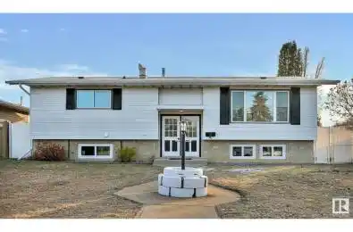 1350 Knottwood Rd E NW Edmonton Alberta T6K2J8