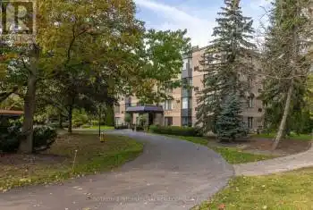 61 Paffard Street Unit# 201, Niagara-on-the-Lake, Ontario L0S1J0, 2 Bedrooms Bedrooms, ,2 BathroomsBathrooms,Condo,For Sale,Paffard,X9348088