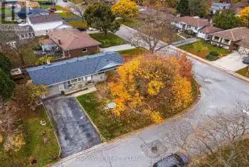 4187 HIGHLAND PARK Drive, Lincoln (982 - Beamsville), Ontario L0R1B7, 5 Bedrooms Bedrooms, ,2 BathroomsBathrooms,All Houses,For Sale,HIGHLAND PARK,X10441803