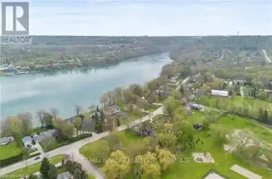 14662 NIAGARA RIVER Parkway Niagara-on-the-Lake Ontario L0S1J0