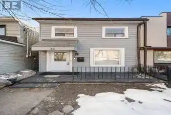 39 Rhodes Avenue, Toronto (Greenwood-Coxwell), Ontario M4L2Z8, 3 Bedrooms Bedrooms, ,1 BathroomBathrooms,All Houses,For Rent,Rhodes,E10845366