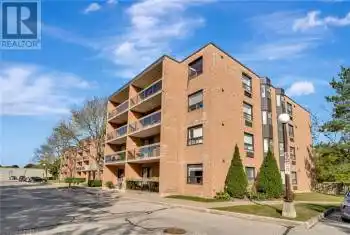 88 TOLLGATE Road Unit# 305, Brantford, Ontario N3R7R5, 3 Bedrooms Bedrooms, ,2 BathroomsBathrooms,Condo,For Sale,TOLLGATE,40681087