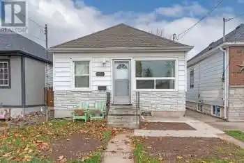 289 Roxborough Avenue, Hamilton (Crown Point), Ontario L8H1P9, 3 Bedrooms Bedrooms, ,1 BathroomBathrooms,All Houses,For Rent,Roxborough,X10944411