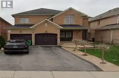 33 BELLEVILLE Drive Peel Ontario L6R1Y5