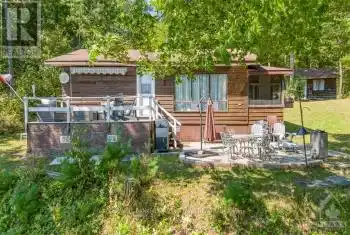 447 HARDWOOD RIDGE Road, Lanark Highlands, Ontario K0G1K0, 3 Bedrooms Bedrooms, ,1 BathroomBathrooms,All Houses,For Sale,HARDWOOD RIDGE,X9520287