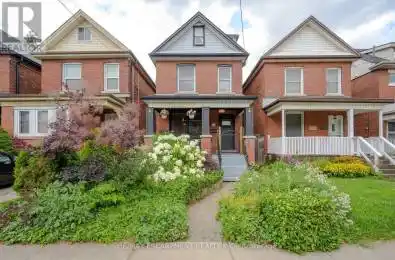 226 Balsam Avenue Hamilton (Blakeley) Ontario L8M3C1