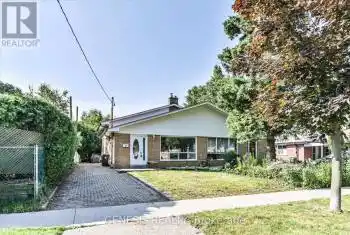 33 Holcolm Road, Toronto (Willowdale West), Ontario M2N2C8, 3 Bedrooms Bedrooms, ,2 BathroomsBathrooms,All Houses,For Sale,Holcolm,C11428660