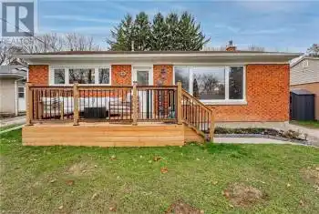 23 DUMBARTON Street, Guelph (Waverley), Ontario N1E3T4, 3 Bedrooms Bedrooms, ,2 BathroomsBathrooms,All Houses,For Sale,DUMBARTON,X11822814