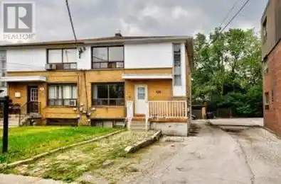 100 Rajah Street Unit# 1 Toronto (Englemount-Lawrence) Ontario M6A2J3