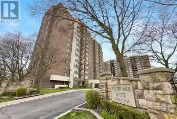 2542 Argyle Road Unit# 801, Mississauga (Cooksville), Ontario L5B2H5, 3 Bedrooms Bedrooms, ,2 BathroomsBathrooms,Condo,For Sale,Argyle,W11530397