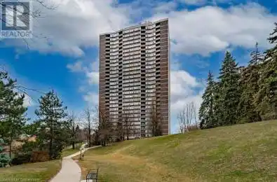 3100 KIRWIN Avenue Unit# 2102 Mississauga Ontario L5A3S6