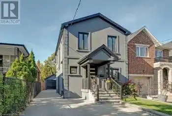 14 BOWSPRIT Avenue, Toronto, Ontario M9P2Y5, 3 Bedrooms Bedrooms, ,3 BathroomsBathrooms,All Houses,For Sale,BOWSPRIT,40681806