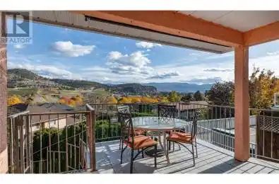 573 Spruceview Place Kelowna British Columbia V1V1S7