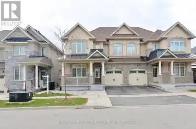 11 Villadowns Trail Brampton (Sandringham-Wellington North) Ontario L6