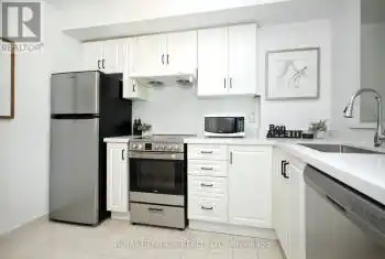 18 Lee Centre Drive Unit# 1505, Toronto (Woburn), Ontario M1H3H5, 2 Bedrooms Bedrooms, ,1 BathroomBathrooms,Condo,For Sale,Lee Centre,E11821441