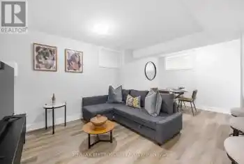 449 Lansdowne Avenue Unit# Lower-C, Toronto (Dufferin Grove), Ontario M6H3Y2, 3 Bedrooms Bedrooms, ,1 BathroomBathrooms,All Houses,For Rent,Lansdowne,C11823621