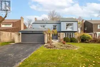 1624 Howat Crescent, Mississauga (Lorne Park), Ontario L5J4G5, 6 Bedrooms Bedrooms, ,4 BathroomsBathrooms,All Houses,For Sale,Howat,W11823384