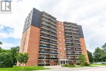 3145 Queen Frederica Drive Unit# 802, Mississauga (Applewood), Ontario L4Y3A7, 2 Bedrooms Bedrooms, ,1 BathroomBathrooms,Condo,For Sale,Queen Frederica,W11823491