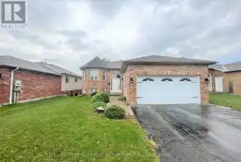 5 Golden Eagle Way, Barrie (Little Lake), Ontario L4M6P4, 3 Bedrooms Bedrooms, ,1 BathroomBathrooms,All Houses,For Rent,Golden Eagle,S11824372