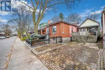 20 Howick Avenue, Toronto (Weston-Pellam Park), Ontario M6N1M8, 2 Bedrooms Bedrooms, ,1 BathroomBathrooms,All Houses,For Sale,Howick,W11824571