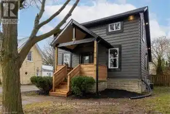 98 NELSON St, Stratford, Ontario N5A 2J7, 3 Bedrooms Bedrooms, 8 Rooms Rooms,2 BathroomsBathrooms,All Houses,Sold,NELSON,X11822923