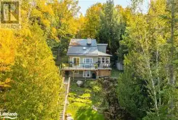 293 WEST DIAMOND LAKE Road, Hastings Highlands, Ontario K0L2A0, 3 Bedrooms Bedrooms, ,2 BathroomsBathrooms,All Houses,For Sale,WEST DIAMOND LAKE,X11823241