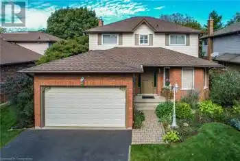 15 SUMNER Crescent, Grimsby, Ontario L3M5E2, 4 Bedrooms Bedrooms, ,3 BathroomsBathrooms,All Houses,For Sale,SUMNER,40665459