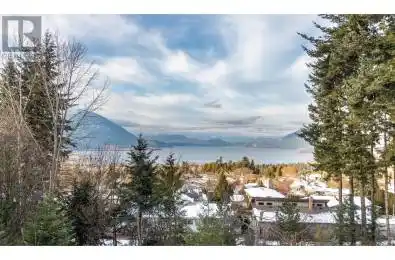 1900 13 Street Unit# 1900 Salmon Arm British Columbia V1E3P9