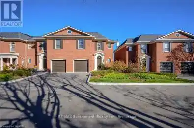 106 FAIRWOOD Place Burlington (Bayview) Ontario L7T4B6