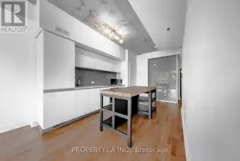 20 Minowan Miikan Lane Unit# 630, Toronto (Little Portugal), Ontario M6J0E5, 2 Bedrooms Bedrooms, ,2 BathroomsBathrooms,Condo,For Rent,Minowan Miikan,C11880660