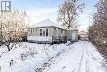 410 1 Street Unit# 410, Redcliff, Alberta T0J2P0, 4 Bedrooms Bedrooms, ,2 BathroomsBathrooms,All Houses,For Sale,1,A2181999