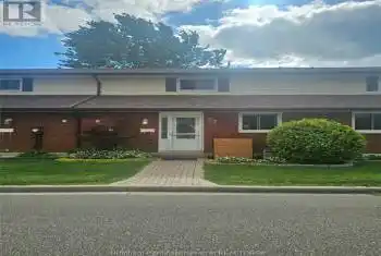 393 Baldoon Road Unit# 27, Chatham, Ontario N7L4P3, 2 Bedrooms Bedrooms, ,3 BathroomsBathrooms,All Houses,For Sale,Baldoon,24028922