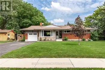 35 DAWSON Street, Stratford, Ontario N5A5M3, 3 Bedrooms Bedrooms, ,2 BathroomsBathrooms,All Houses,For Sale,DAWSON,X11880287