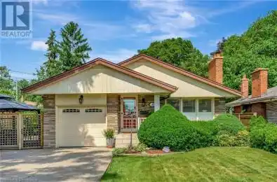 56 SKYLAND Drive Hamilton Ontario L9A3C1