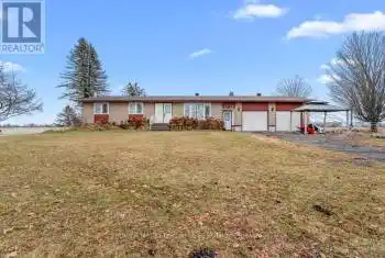 1110 Ritchance Road, Alfred & Plantagenet, Ontario K0B1A0, 3 Bedrooms Bedrooms, ,2 BathroomsBathrooms,All Houses,For Sale,Ritchance,X11880388