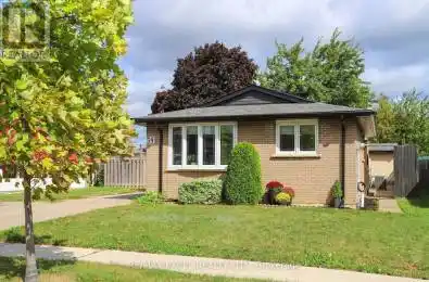 59 Parkington Crescent Toronto (Bendale) Ontario M1H2T9