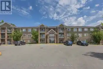 137 SYDENHAM WELLS Unit# 25, Barrie (Georgian Drive), Ontario L4M0G7, 1 Bedroom Bedrooms, ,1 BathroomBathrooms,Condo,For Sale,SYDENHAM WELLS,S11881817