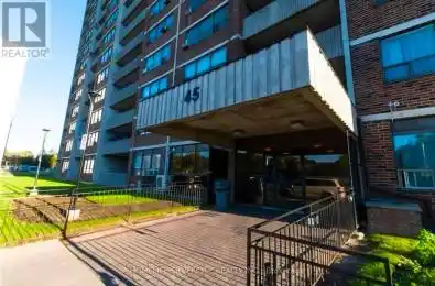 45 Sunrise Avenue Unit# PH08 Toronto (Victoria Village) Ontario M4A2S3