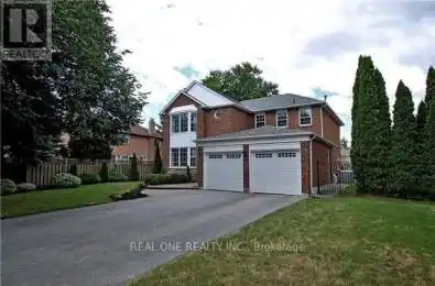 26 Addington Square Markham (Unionville) Ontario L3R7N4