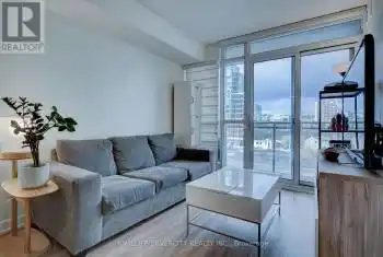 15 Iceboat Terrace Unit# 641, Toronto (Waterfront Communities), Ontario M5V4A5, 2 Bedrooms Bedrooms, ,1 BathroomBathrooms,Condo,For Sale,Iceboat,C11882531