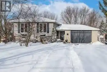 425 Clyde Street, Wellington North (Mount Forest), Ontario N0G2L3, 4 Bedrooms Bedrooms, ,2 BathroomsBathrooms,All Houses,For Sale,Clyde,X11883691