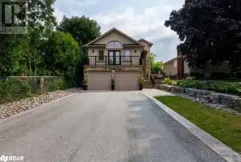 49 HAMILTON Drive, Newmarket, Ontario L3Y3E7, 4 Bedrooms Bedrooms, ,5 BathroomsBathrooms,All Houses,For Sale,HAMILTON,40683761